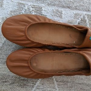 Tieks flats in chestnut, size 10